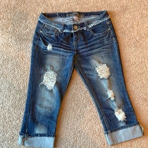 Almost famous capris